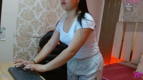 maddisson_tay online show from 04/30/26, 11:49