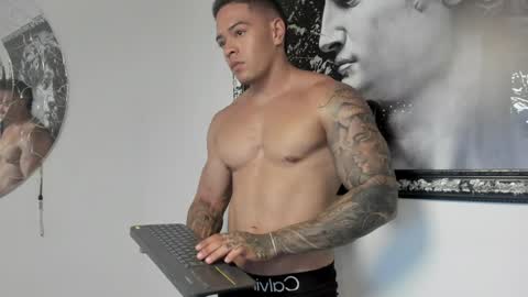 Maddox Santana online show from 02/08/25, 03:30