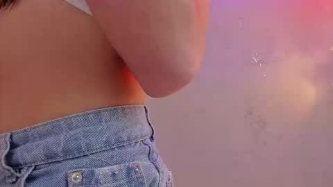 Snapshot of maddy__moon chatting on 11/29/25, 03:31 Maddy Moon online show from 11/29/25, 03:31