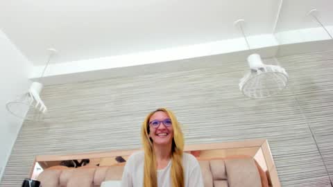 maddy cartter online show from 10/01/25, 11:49