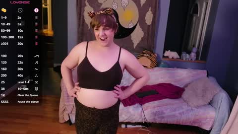 Snapshot of maddy_cat chatting on 09/13/25, 02:44 Maddy Cat online show from 09/13/25, 02:44