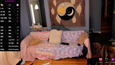 Snapshot of maddy_cat chatting on 09/21/25, 02:29 Maddy Cat online show from 09/21/25, 02:29