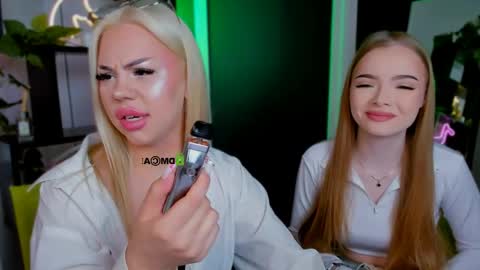 Snapshot of maddy_moah chatting on 03/26/26, 12:22 maddy moah online show from 03/26/26, 12:22