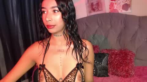 Snapshot of maddy_parker_ chatting on 03/03/25, 12:27 Maddy Parker online show from 03/03/25, 12:27