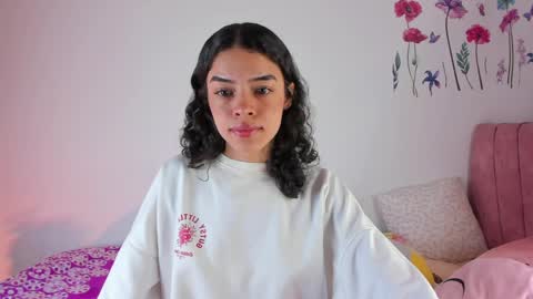 Snapshot of maddy_parker__ chatting on 04/11/26, 11:20 maddy_parker__ online show from 04/11/26, 11:20