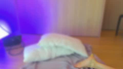 Snapshot of maddy_starlight chatting on 12/26/24, 04:21 Maddy online show from 12/26/24, 04:21