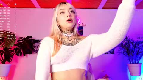 maddy_uwu online show from 02/25/25, 02:58