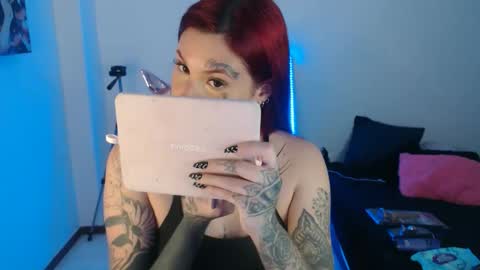 Snapshot of maddy_vicius19 chatting on 11/23/25, 11:59 maddy_vicius19 online show from 11/23/25, 11:59