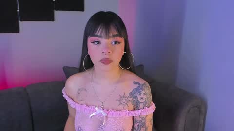 Snapshot of maddy_walker chatting on 01/06/25, 09:54 Maddy online show from 01/06/25, 09:54