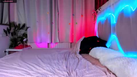 Snapshot of maddyfever chatting on 06/16/26, 01:14 maddyfever online show from 06/16/26, 01:14