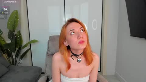 Snapshot of maddygarcia chatting on 01/07/25, 05:54 maddygarcia online show from 01/07/25, 05:54