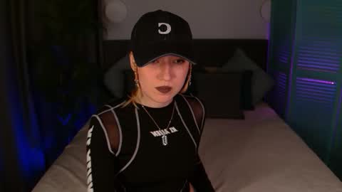 Snapshot of maddygarcia chatting on 10/14/25, 10:54 maddygarcia online show from 10/14/25, 10:54