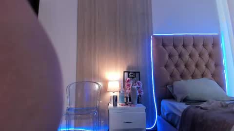 Maddyluxe online show from 04/11/26, 09:08