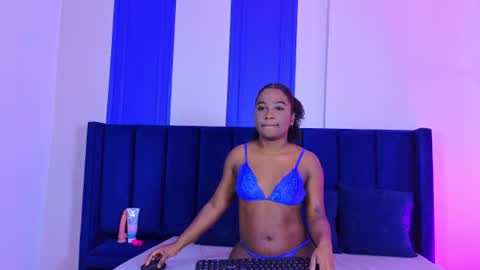 Snapshot of maddysonsweet chatting on 07/10/26, 07:49 maddysonsweet online show from 07/10/26, 07:49