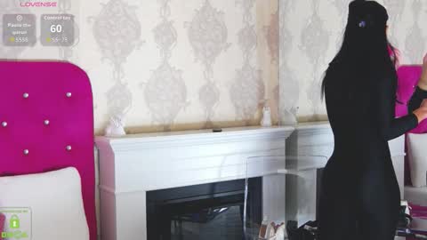 Maddy online show from 10/05/25, 12:25