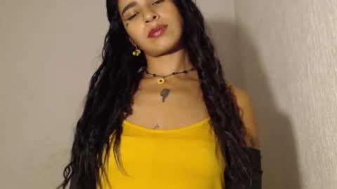 Snapshot of made_lover1999 chatting on 12/04/24, 04:54 Made online show from 12/04/24, 04:54