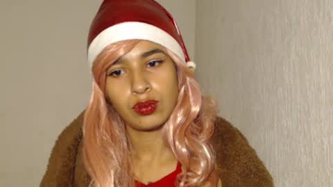 Snapshot of made_lover1999 chatting on 12/21/24, 12:59 Made online show from 12/21/24, 12:59