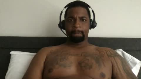 Snapshot of madehersquirt2 chatting on 12/16/25, 06:35 madehersquirt2 online show from 12/16/25, 06:35