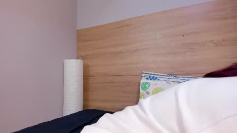 Snapshot of madelaine_blosson chatting on 07/10/26, 10:18 Madelaine online show from 07/10/26, 10:18