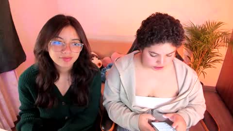 Snapshot of madelaine_taylor chatting on 06/16/26, 11:46 madelaine_taylor online show from 06/16/26, 11:46