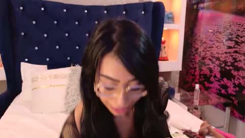 Snapshot of madele_hills chatting on 04/08/26, 08:03 Madelene hills online show from 04/08/26, 08:03