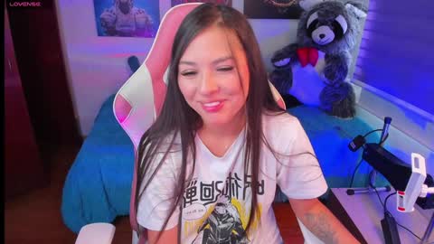 Snapshot of madeleine_shinobi chatting on 01/19/25, 09:13 Emily Only Fans online show from 01/19/25, 09:13