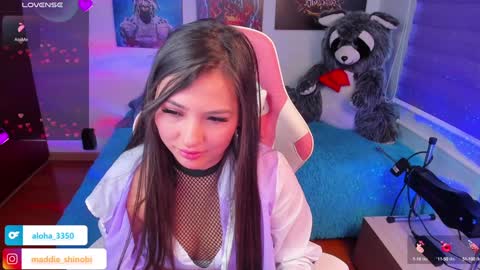 Snapshot of madeleine_shinobi chatting on 01/29/25, 11:35 Emily Only Fans online show from 01/29/25, 11:35