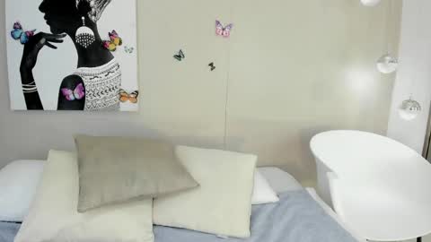 Snapshot of madeline_jhones chatting on 05/05/26, 01:52 Madeline online show from 05/05/26, 01:52