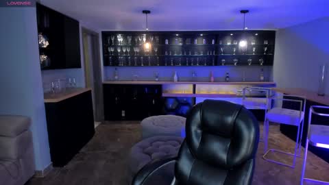 Madeline online show from 03/06/25, 09:03