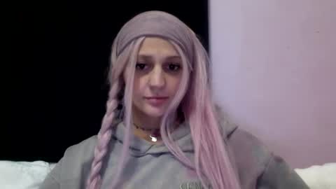 madeline online show from 02/01/26, 06:23