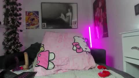 Madelyn. online show from 11/07/25, 01:16