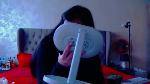 Snapshot of madelynvelure chatting on 02/20/26, 06:59 madelynvelure online show from 02/20/26, 06:59