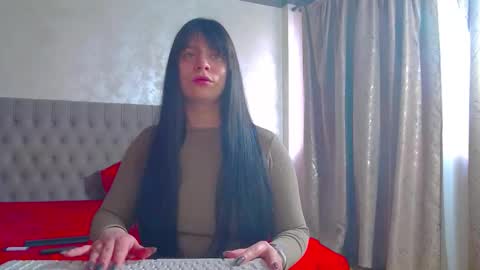 Snapshot of madelynvelure chatting on 02/26/26, 01:32 madelynvelure online show from 02/26/26, 01:32