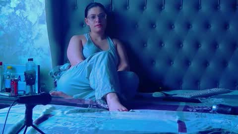 Snapshot of madelynvelure chatting on 03/27/26, 07:36 madelynvelure online show from 03/27/26, 07:36