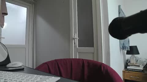 Snapshot of madelynvelure chatting on 04/22/26, 08:50 madelynvelure online show from 04/22/26, 08:50