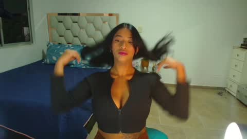 Snapshot of madeyn_roses chatting on 03/11/25, 11:48 madelyn roses online show from 03/11/25, 11:48