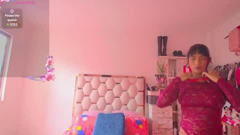 Snapshot of madeyn_roses chatting on 10/12/25, 04:39 madelyn roses online show from 10/12/25, 04:39