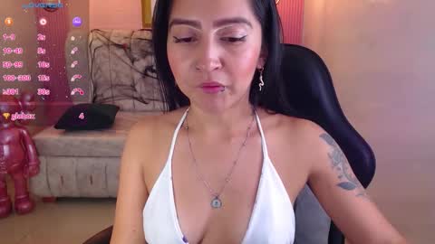 Snapshot of madhison_klain_s chatting on 10/22/25, 10:31 Madhison  online show from 10/22/25, 10:31