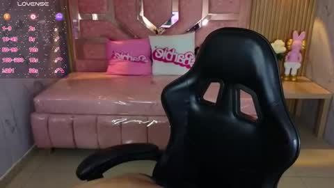 Madhison  online show from 11/12/25, 09:03