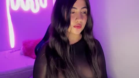 Madisson Smith  online show from 11/20/25, 06:02