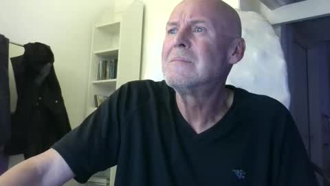 madio1187940 online show from 11/09/25, 11:58