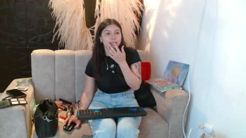 Snapshot of madison85535 chatting on 04/16/26, 02:29 madison85535 online show from 04/16/26, 02:29