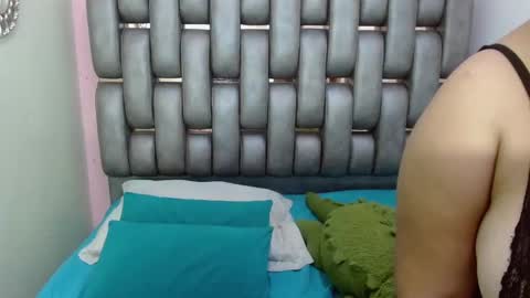 Snapshot of madison_copers chatting on 10/17/25, 12:19 M A D I S O N online show from 10/17/25, 12:19