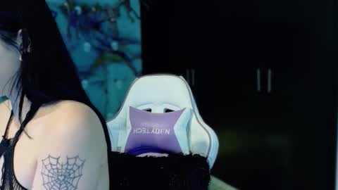 madison_jacksonn online show from 11/15/25, 09:54