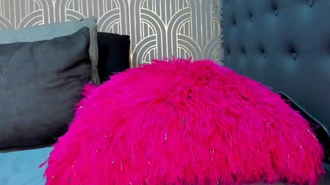   online show from 02/04/25, 05:10