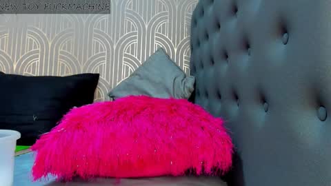   online show from 03/02/25, 10:16