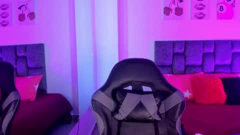 Snapshot of madison_rosee1 chatting on 04/15/26, 01:34 Madison Rosee online show from 04/15/26, 01:34