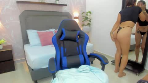 Snapshot of madison_saenzz chatting on 03/31/26, 07:47 M A D I S O N online show from 03/31/26, 07:47