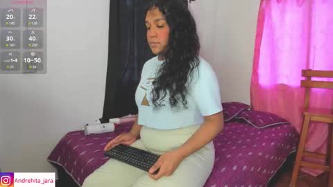 Snapshot of madisonbrunette_lxs chatting on 01/16/26, 07:29 madison online show from 01/16/26, 07:29