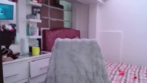 Snapshot of madisoncambel chatting on 10/16/25, 04:19 Madison Cambel online show from 10/16/25, 04:19